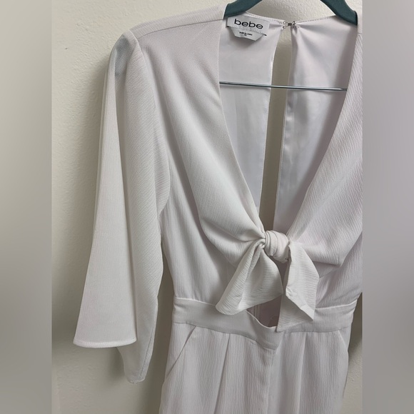 bebe White Tie Front Wide Leg Jumpsuit | Deep V Flowy Sleeve Full Length Size 00 - Picture 4 of 15